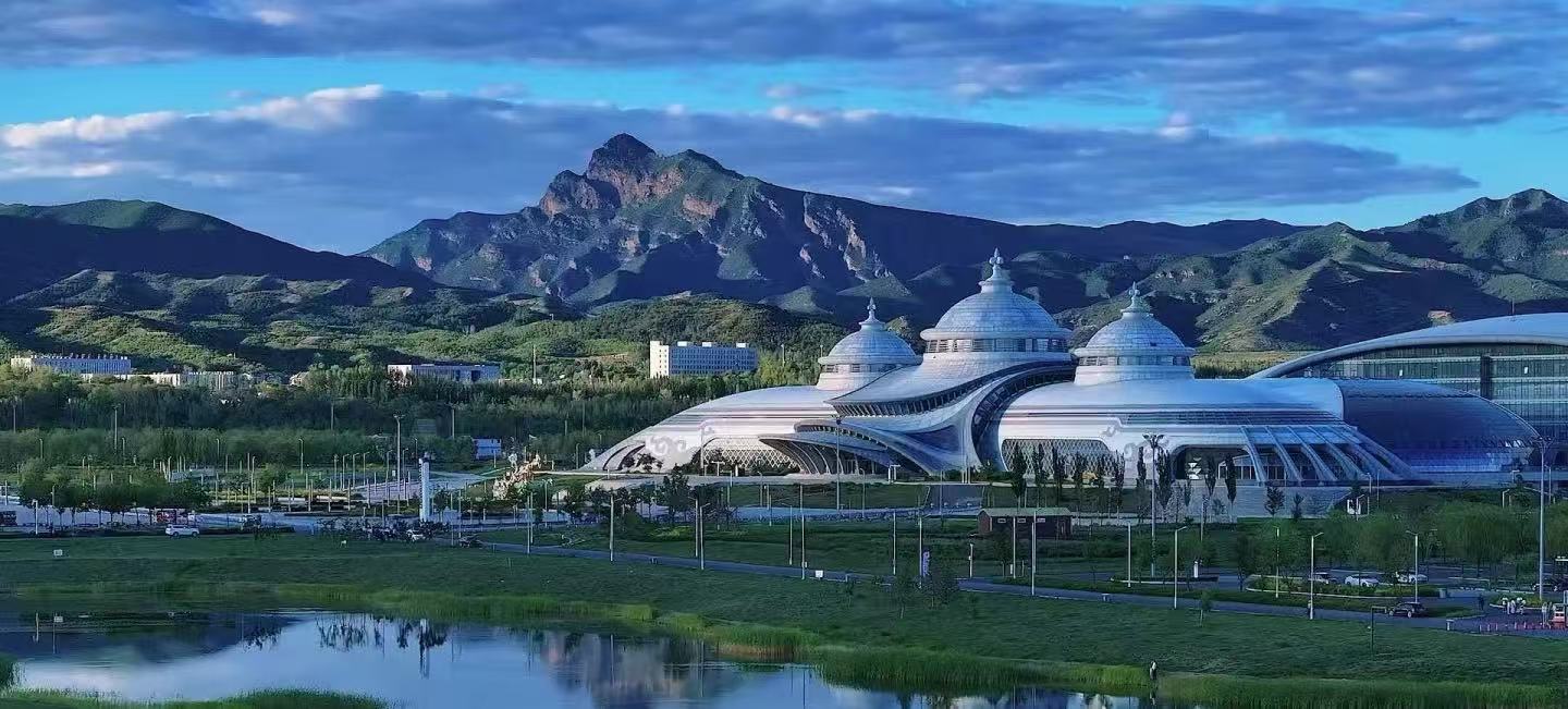 筑牢草原行安全屏障：内蒙古金旅假日发布“三维一体”旅游安全保障白皮书